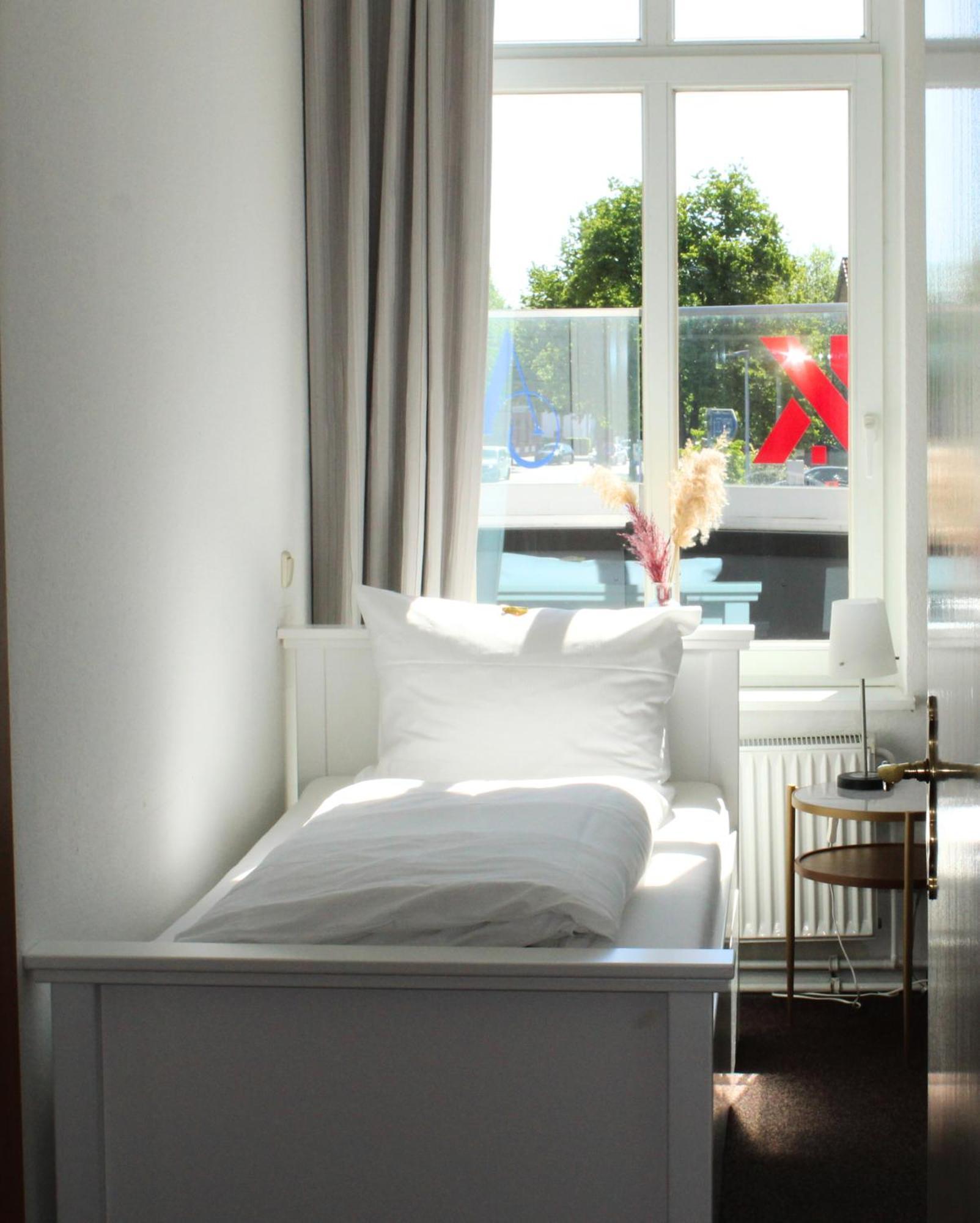 Hotel Adler & Eventlocation Gmbh อิทเซอโฮ ภายนอก รูปภาพ