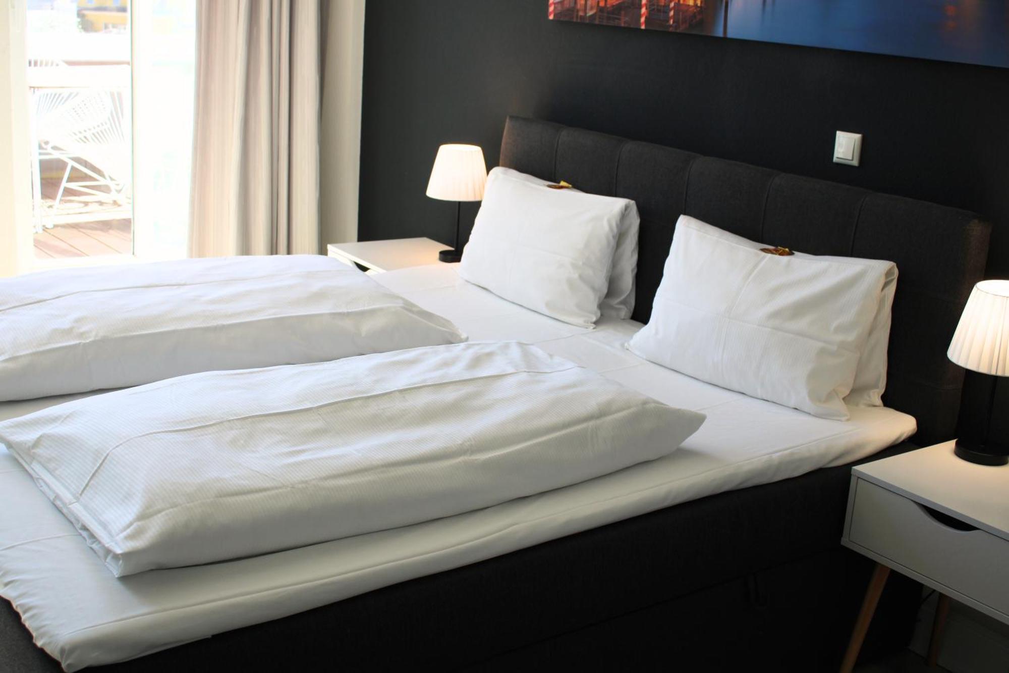 Hotel Adler & Eventlocation Gmbh อิทเซอโฮ ภายนอก รูปภาพ
