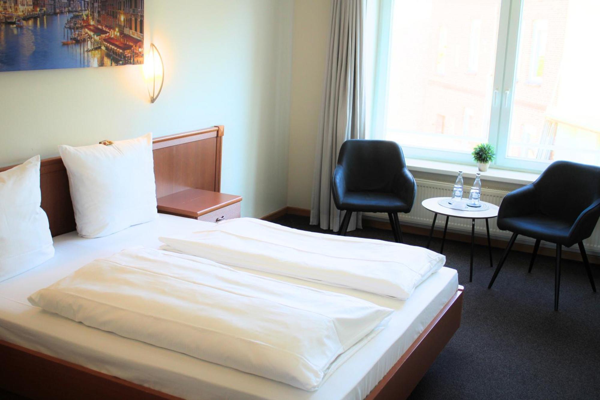 Hotel Adler & Eventlocation Gmbh อิทเซอโฮ ภายนอก รูปภาพ
