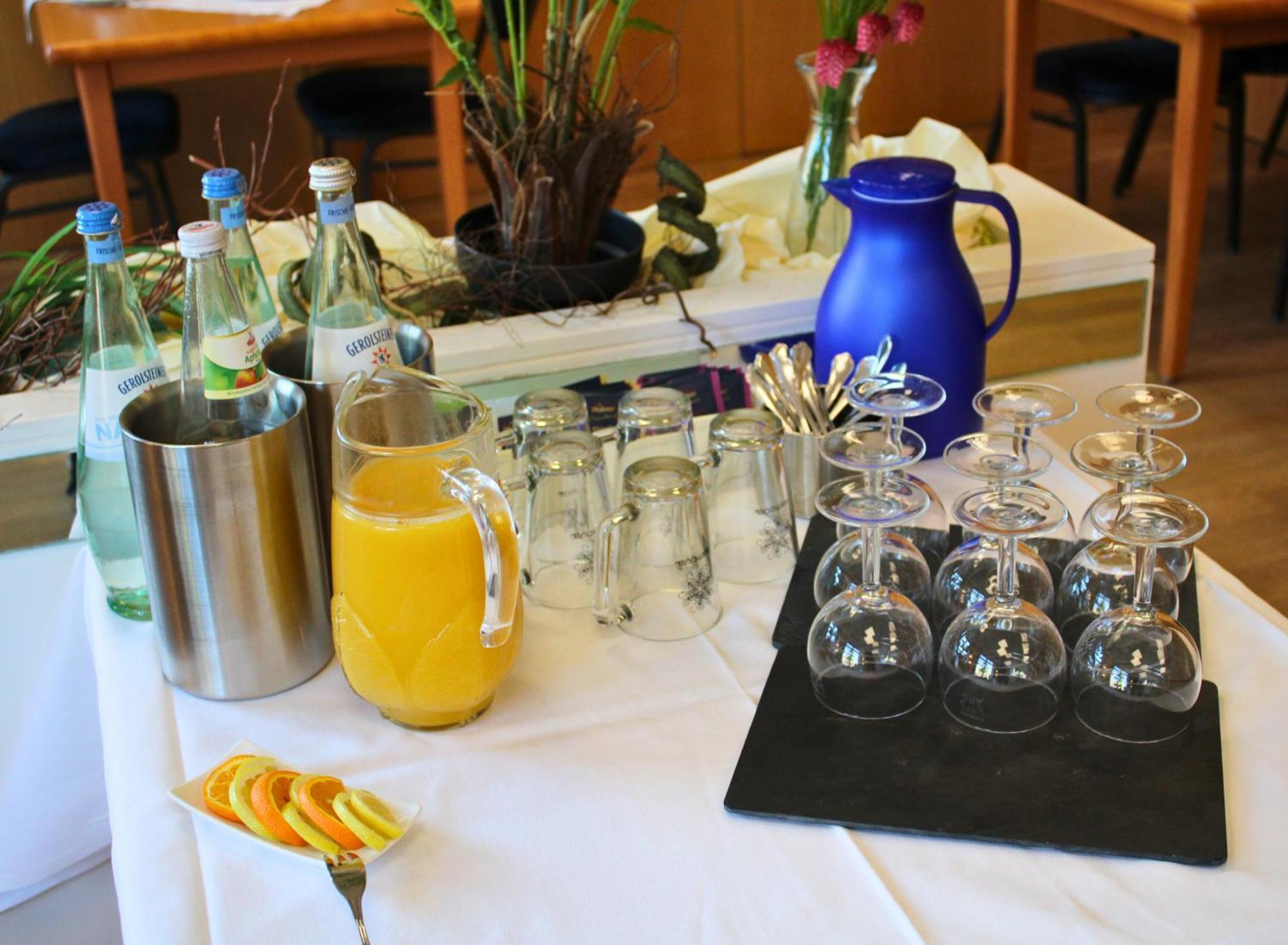 Hotel Adler & Eventlocation Gmbh อิทเซอโฮ ภายนอก รูปภาพ